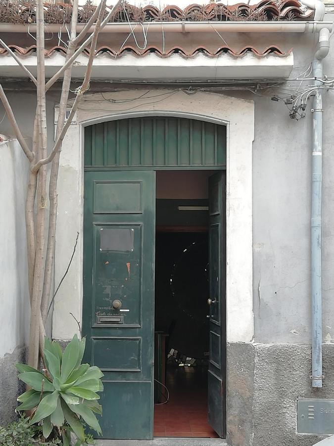 Economic Room Catania Exterior photo